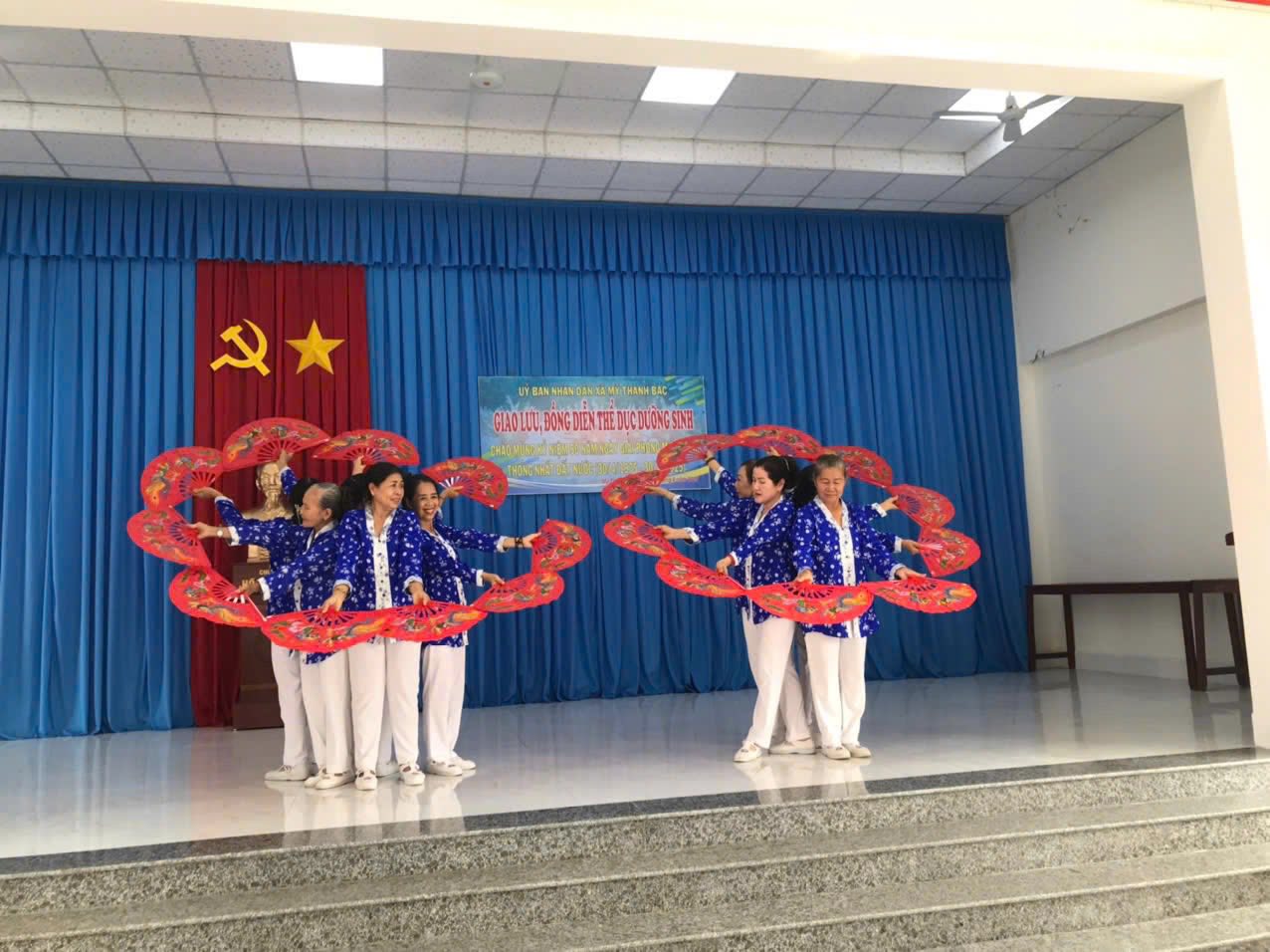 Giao lưu, đồng diễn thể dục dưỡng sinh chào mừng 50 năm ngày giải phóng miền Nam, thống nhất đất nước (30/4/1975 - 30/4/2025)